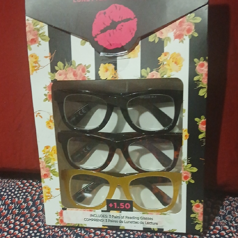 Betsey Johnson Black and Gold Sunglasses Set. +150